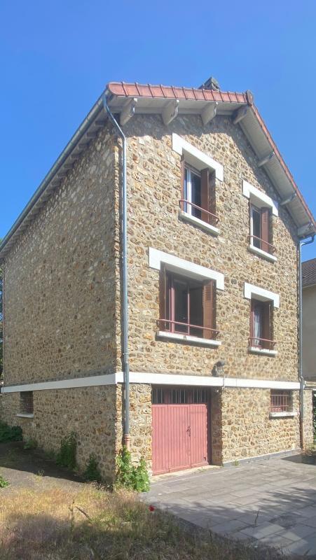 Maison - 94 m² - 5 pièces
