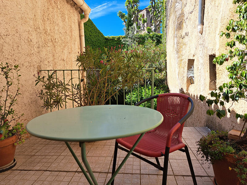 Maison - 241 m² - 9 pièces