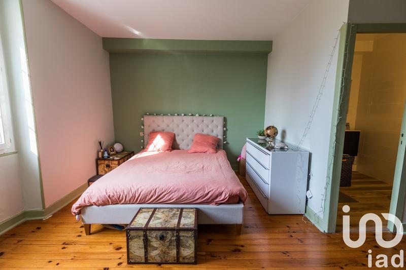 Maison - 586 m² - 11 pièces