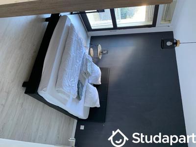 Chambre - 10 m² - 1 pièce