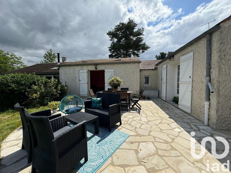 Maison - 234 m² - 8 pièces