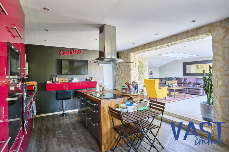 Maison - 194 m² - 5 pièces