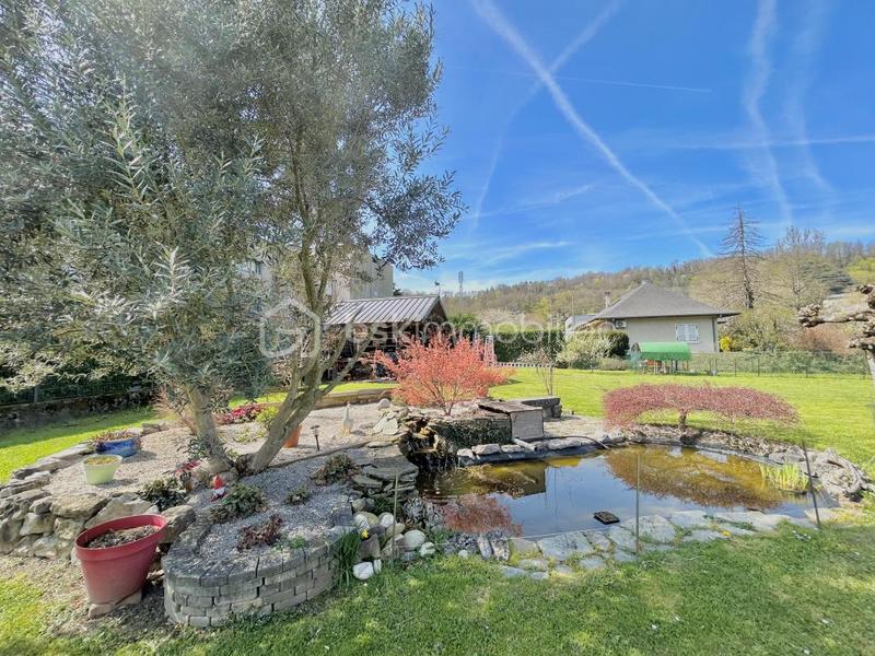 Maison traditionnelle - 140 m² - 6 pièces