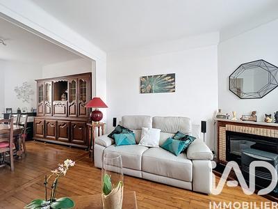 Maison - 94 m² - 4 pièces