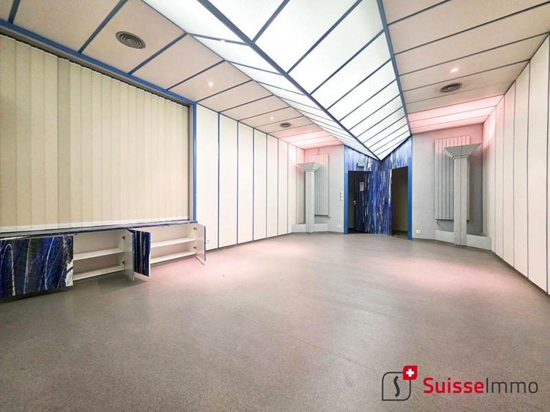 Bureau - 559 m² - 14 pièces