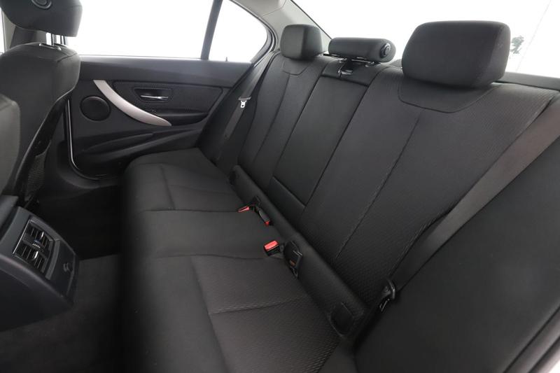 Bmw Série 3 318d Lounge 150 ch