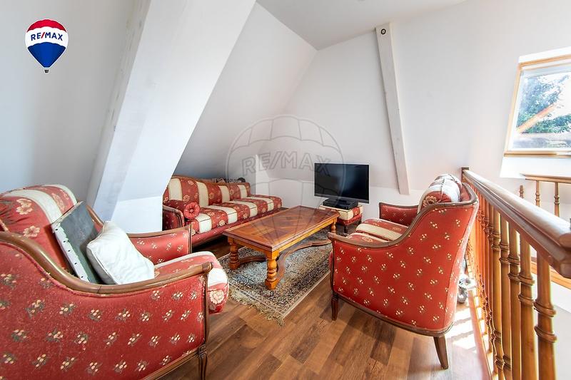 Maison - 306 m² - 6 pièces