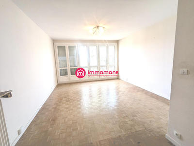 Appartement - 85 m² - 4 pièces
