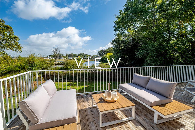 Maison - 210 m² - 7 pièces