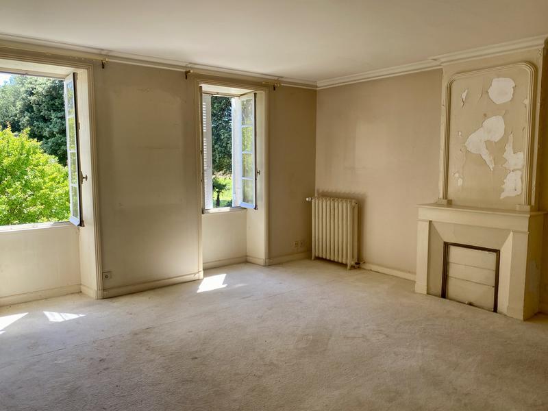 Château - 725 m² - 13 pièces