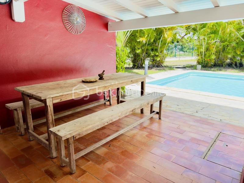 Maison - 226 m² - 4 pièces