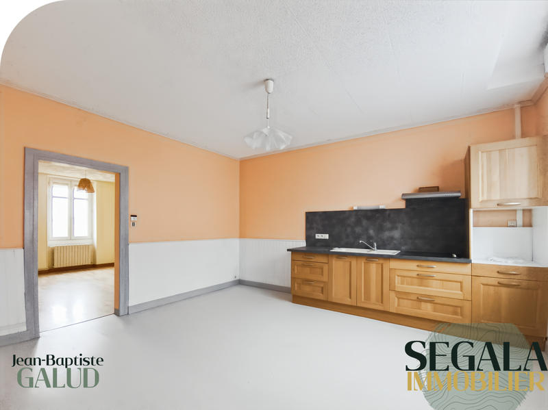 Maison - 86 m² - 4 pièces