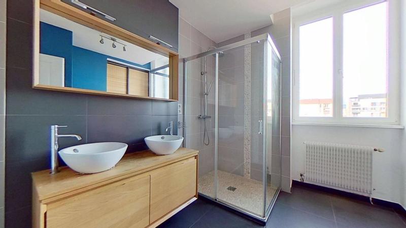 Appartement - 84 m² - 4 pièces