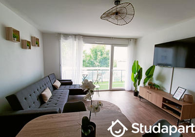 Chambre - 11 m² - 1 pièce