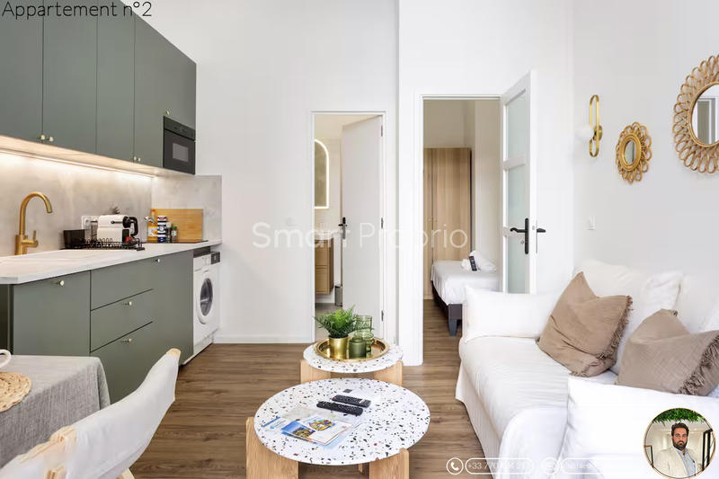 Appartement - 100 m² - 9 pièces