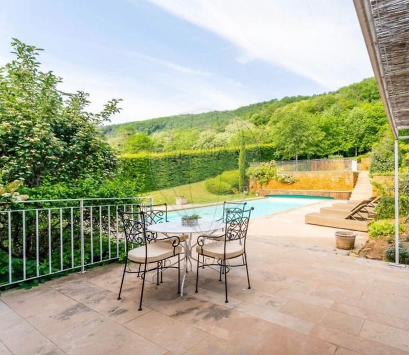 Maison - 403 m² - 10 pièces