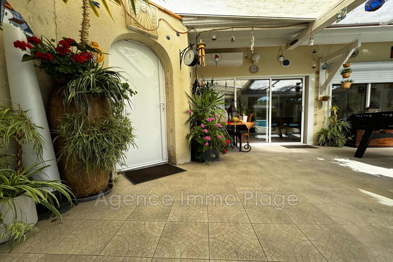 Maison - 325 m² - 10 pièces