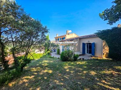 Maison - 136 m² - 5 pièces