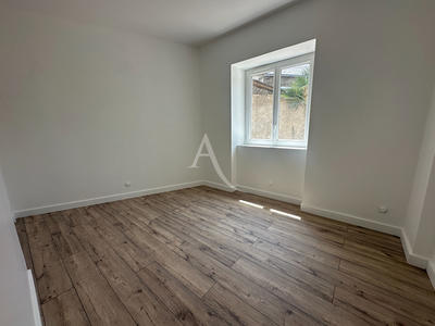 Appartement - 77 m² - 3 pièces