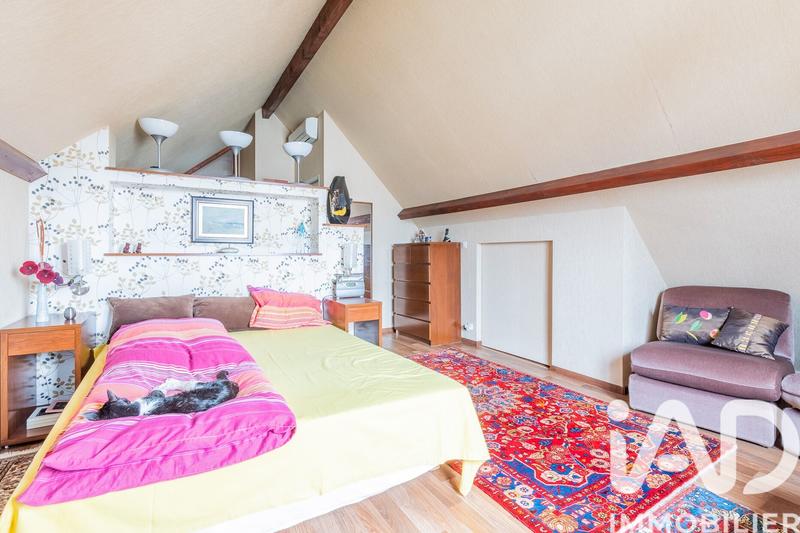 Maison - 90 m² - 6 pièces