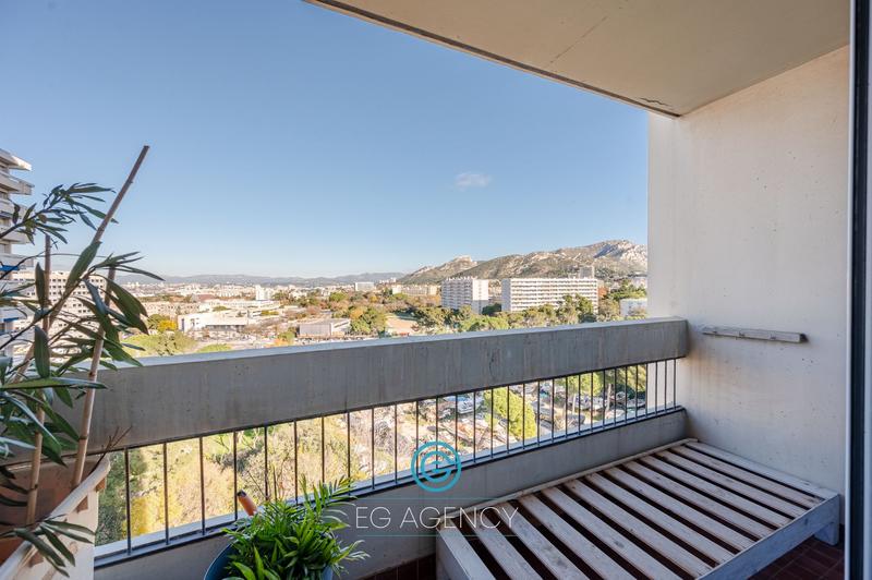 Appartement - 82 m² - 4 pièces