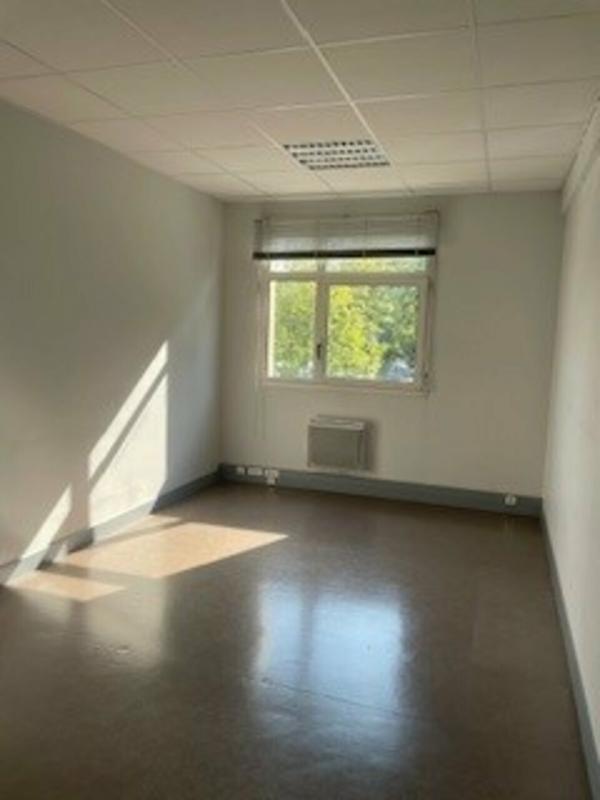 Bureau - 172 m²