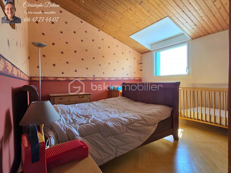 Pavillon - 211 m² - 6 pièces