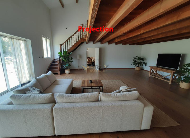 Mas - 300 m² - 10 pièces