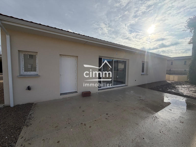 Villa - 80 m² - 4 pièces