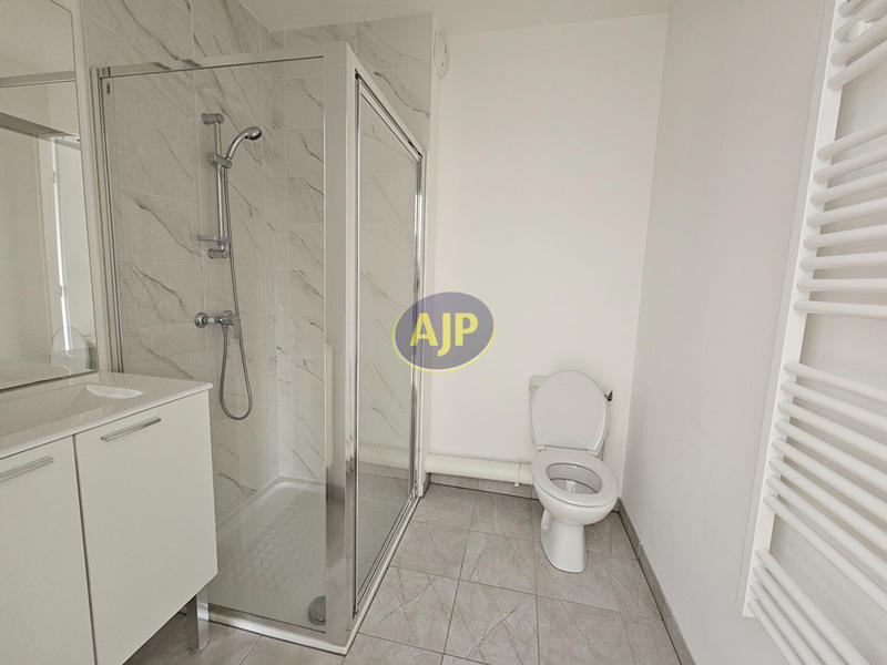 Appartement - 84 m² - 4 pièces