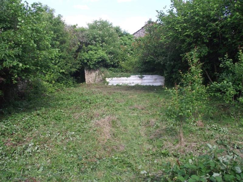 Terrain constructible - 1 271 m²