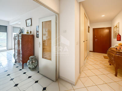 Appartement - 98 m² - 3 pièces