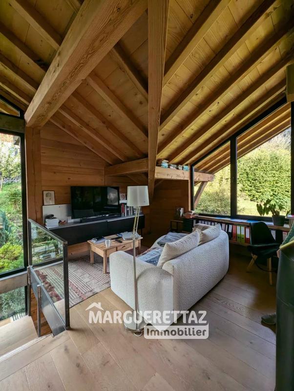 Châlet - 230 m² - 7 pièces