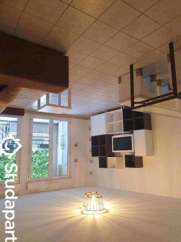 Chambre - 10 m² - 1 pièce