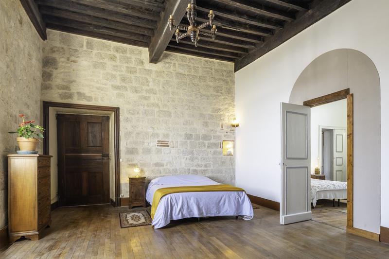 Maison - 427 m² - 15 pièces