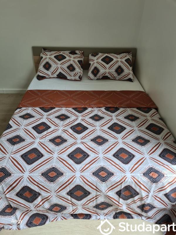 Chambre - 9 m² - 1 pièce