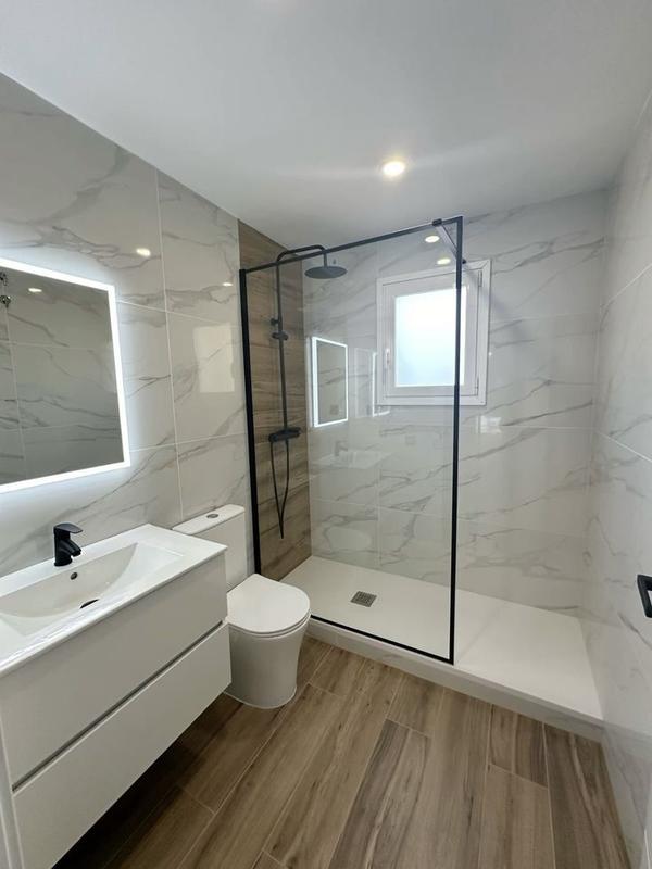 Maison - 102 m² - 4 pièces