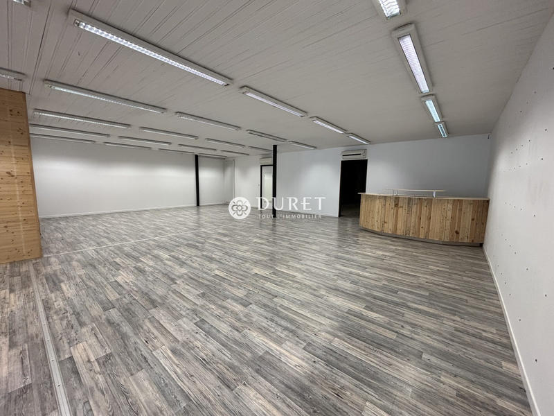 Local commercial - 440 m²