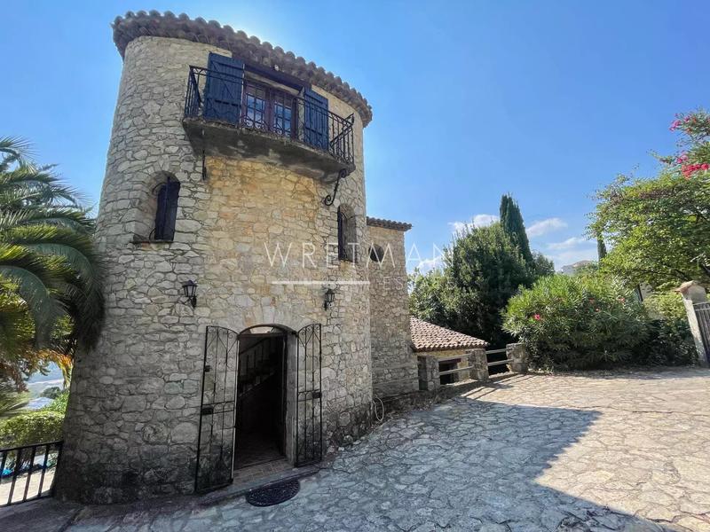 Villa - 111 m² - 5 pièces