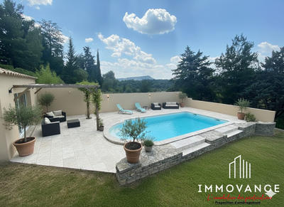 Maison - 163 m² - 6 pièces