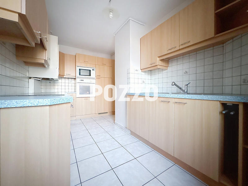 Appartement - 96 m² - 3 pièces