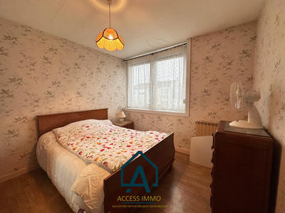 Maison - 85 m² - 9 pièces