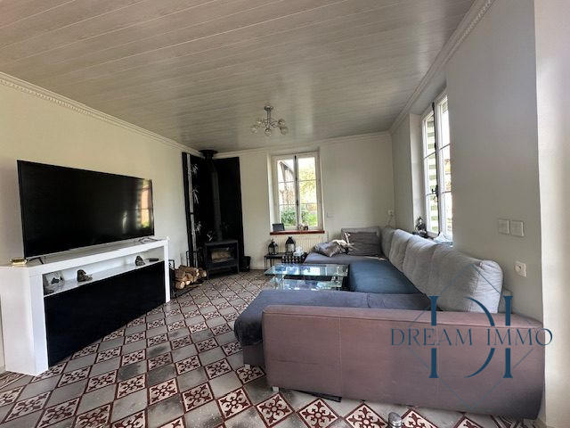 Maison - 216 m² - 7 pièces