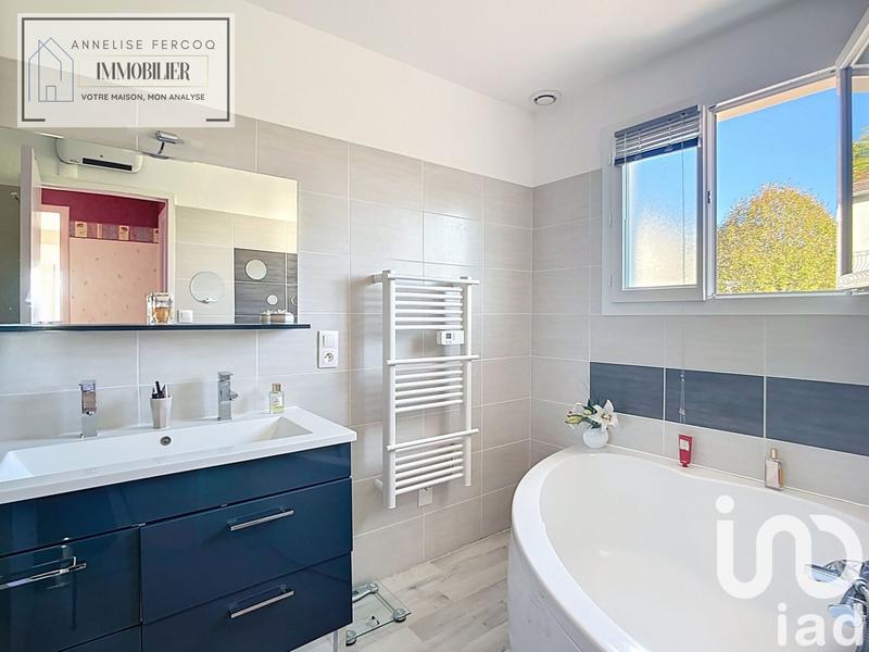 Maison - 157 m² - 6 pièces