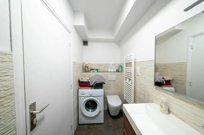 Studio - 117 m² - 4 pièces