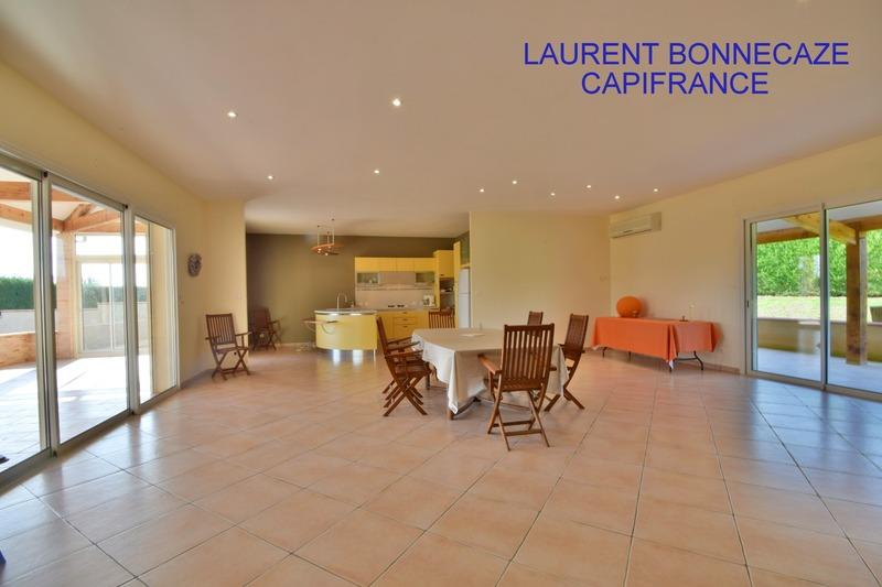 Maison - 185 m² - 5 pièces