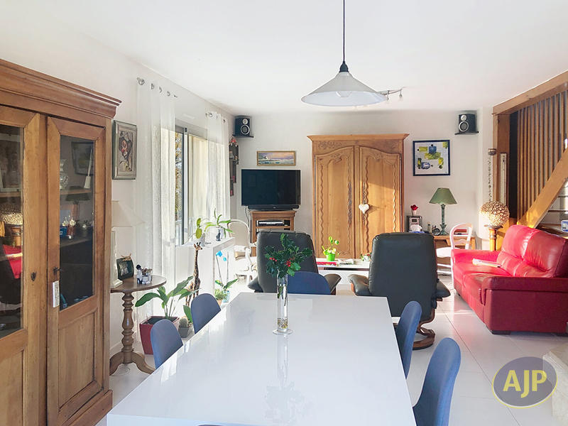 Maison - 116 m² - 4 pièces
