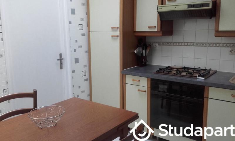 Chambre - 12 m² - 1 pièce