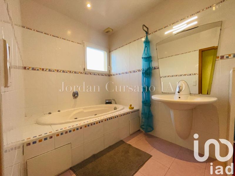 Maison - 167 m² - 5 pièces