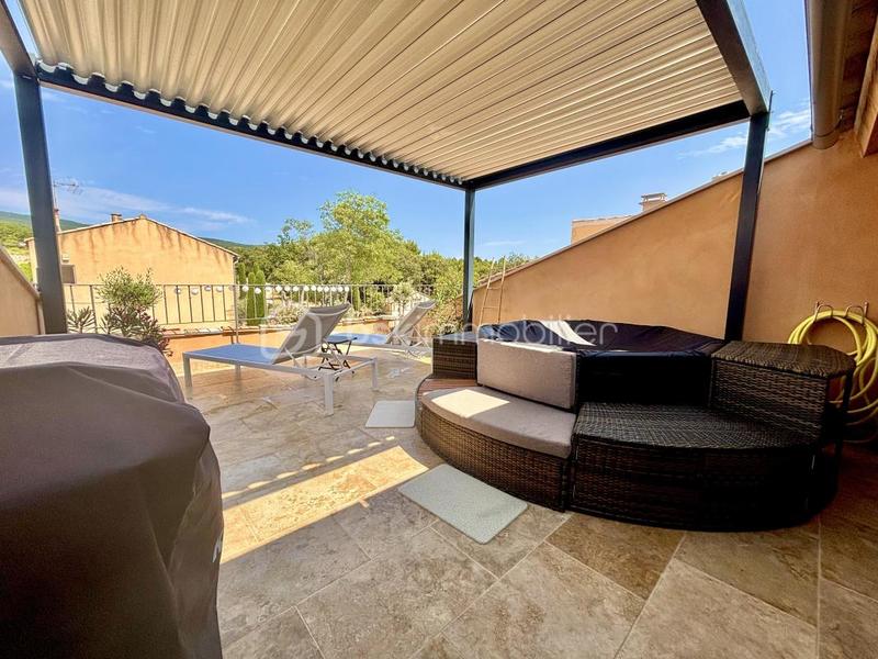 Maison traditionnelle - 94 m² - 4 pièces